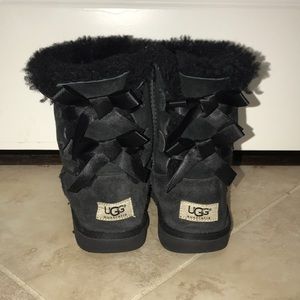 GIRLS UGG BAILEY BOWS